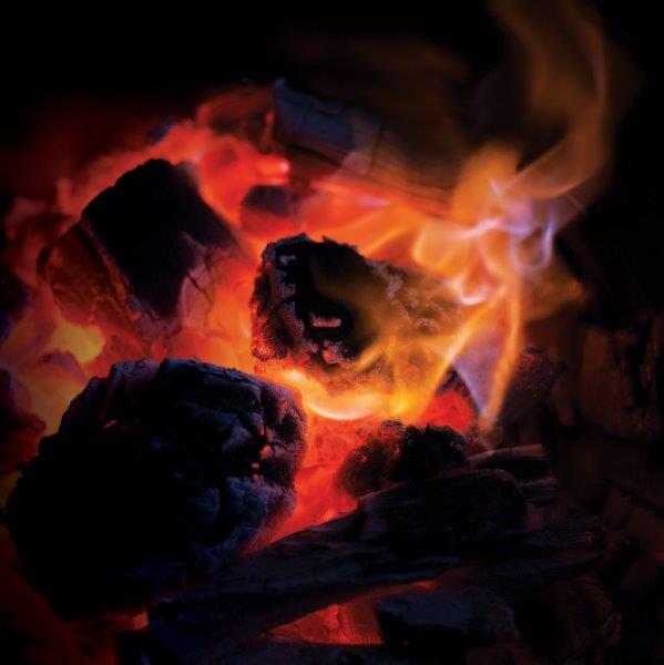 Bed of hot XL lump charcoal