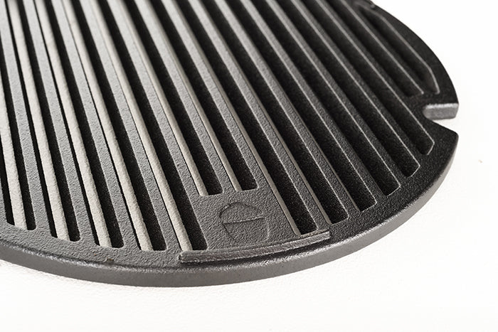 Close-up of the Kamado Joe® Sear Plate